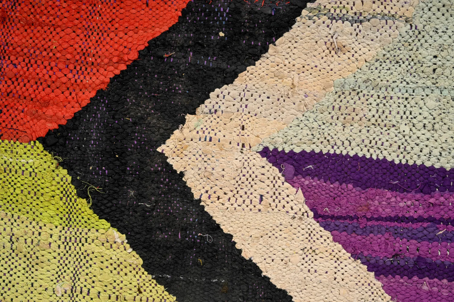 Marokkaanse Berber tapijt Boucherouite 135 x 245 cm