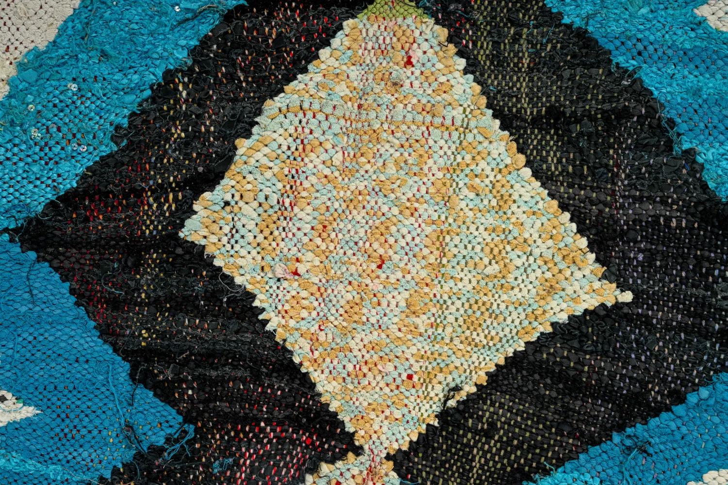 Marokkaanse Berber tapijt Boucherouite 125 x 250 cm