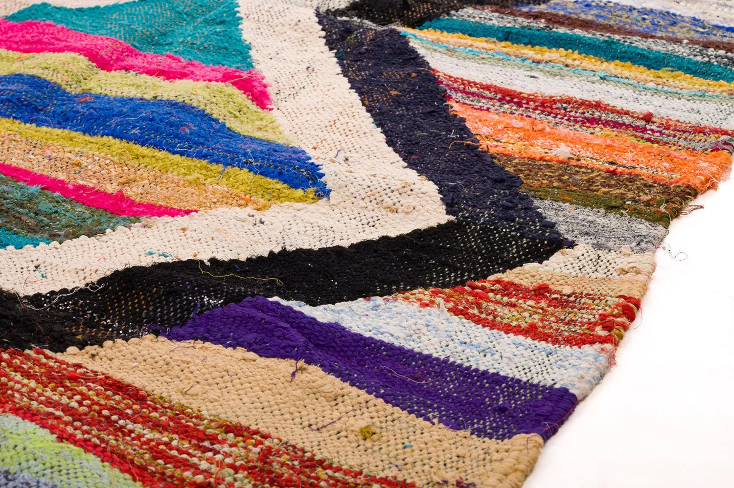 Marokkaanse Berber tapijt Boucherouite 135 x 245 cm