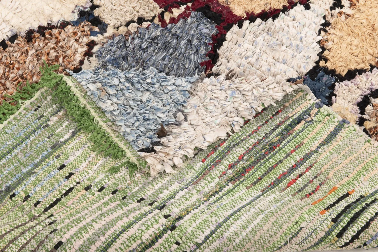 Marokkaanse Berber tapijt Boucherouite 200 x 145 cm