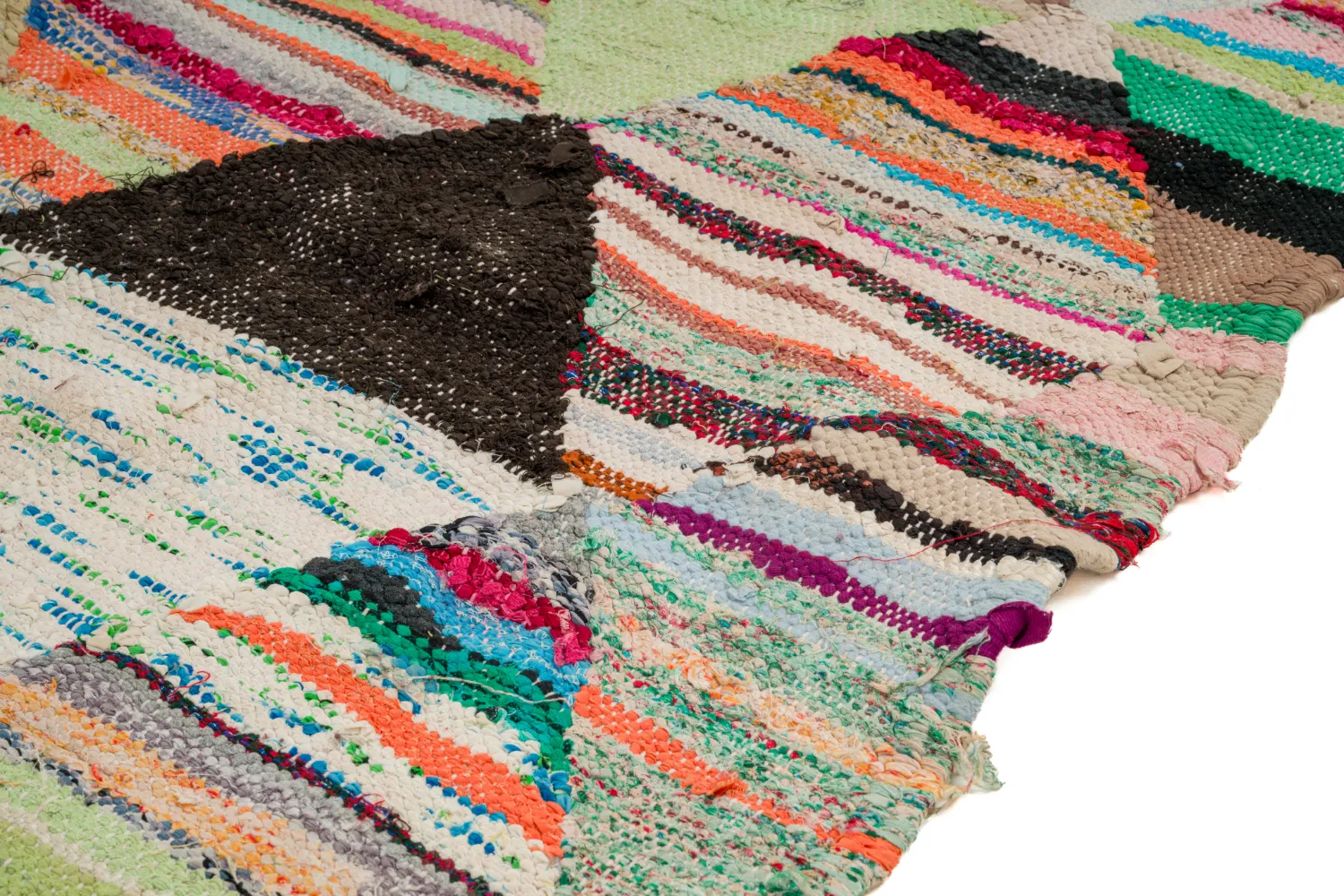 Marokkaanse Berber tapijt Boucherouite 140 x 250 cm