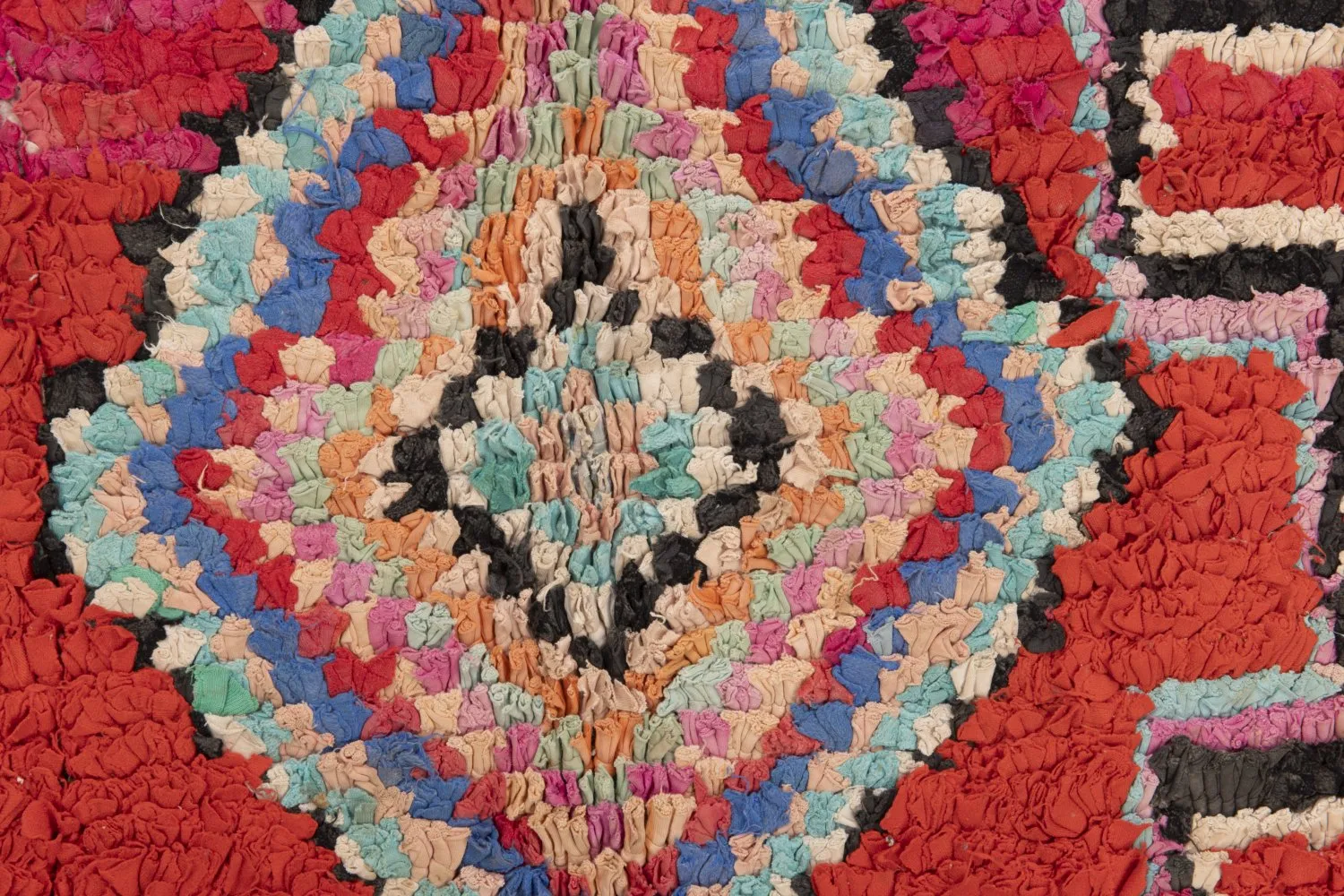 Marokkaanse Berber tapijt Boucherouite 185 x 110 cm