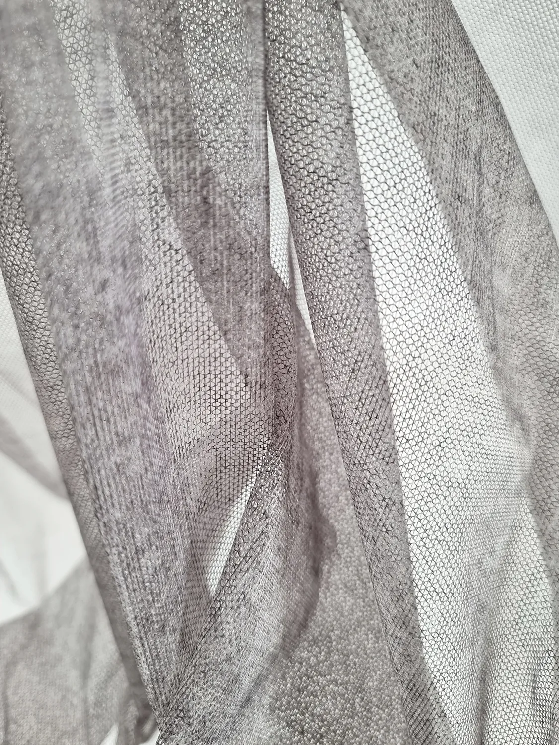 Gordijnen - Kanten gordijnen Nilah (lichtgrijze)