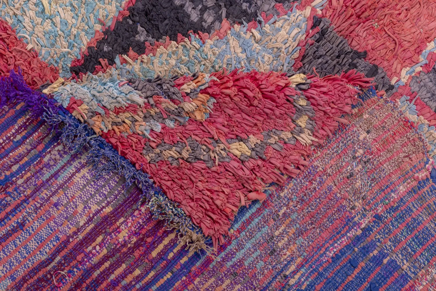 Marokkaanse Berber tapijt Boucherouite 255 x 150 cm