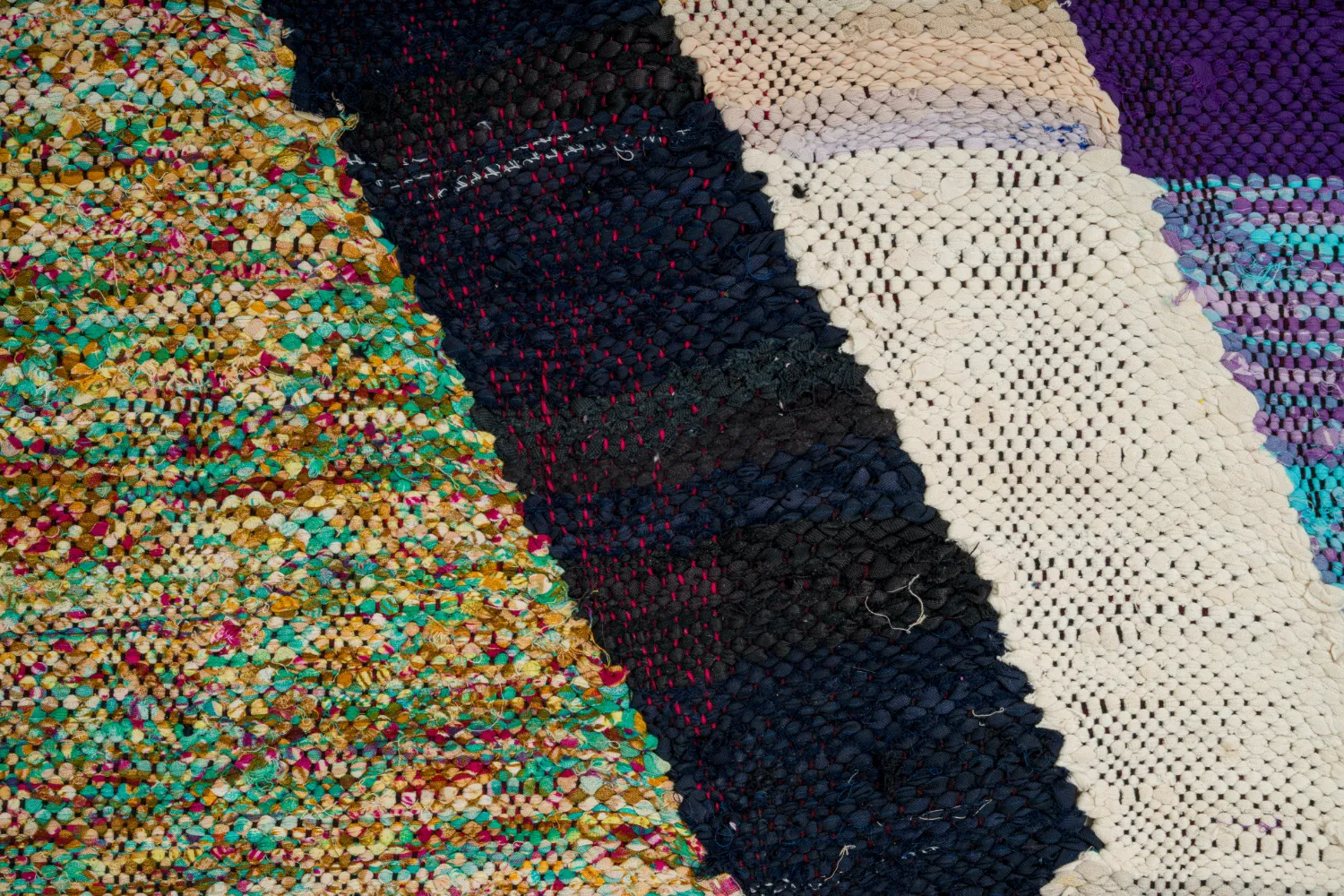 Marokkaanse Berber tapijt Boucherouite 135 x 255 cm