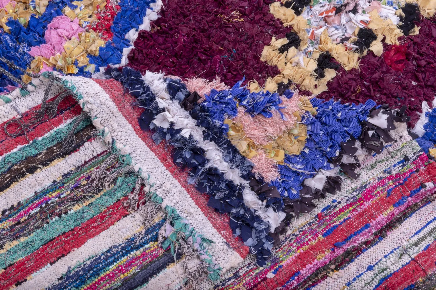 Marokkaanse Berber tapijt Boucherouite 245 x 135 cm