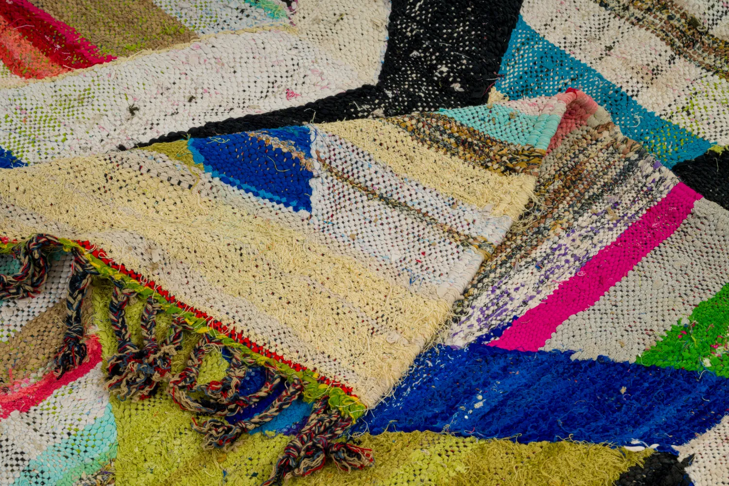 Marokkaanse Berber tapijt Boucherouite 135 x 250 cm