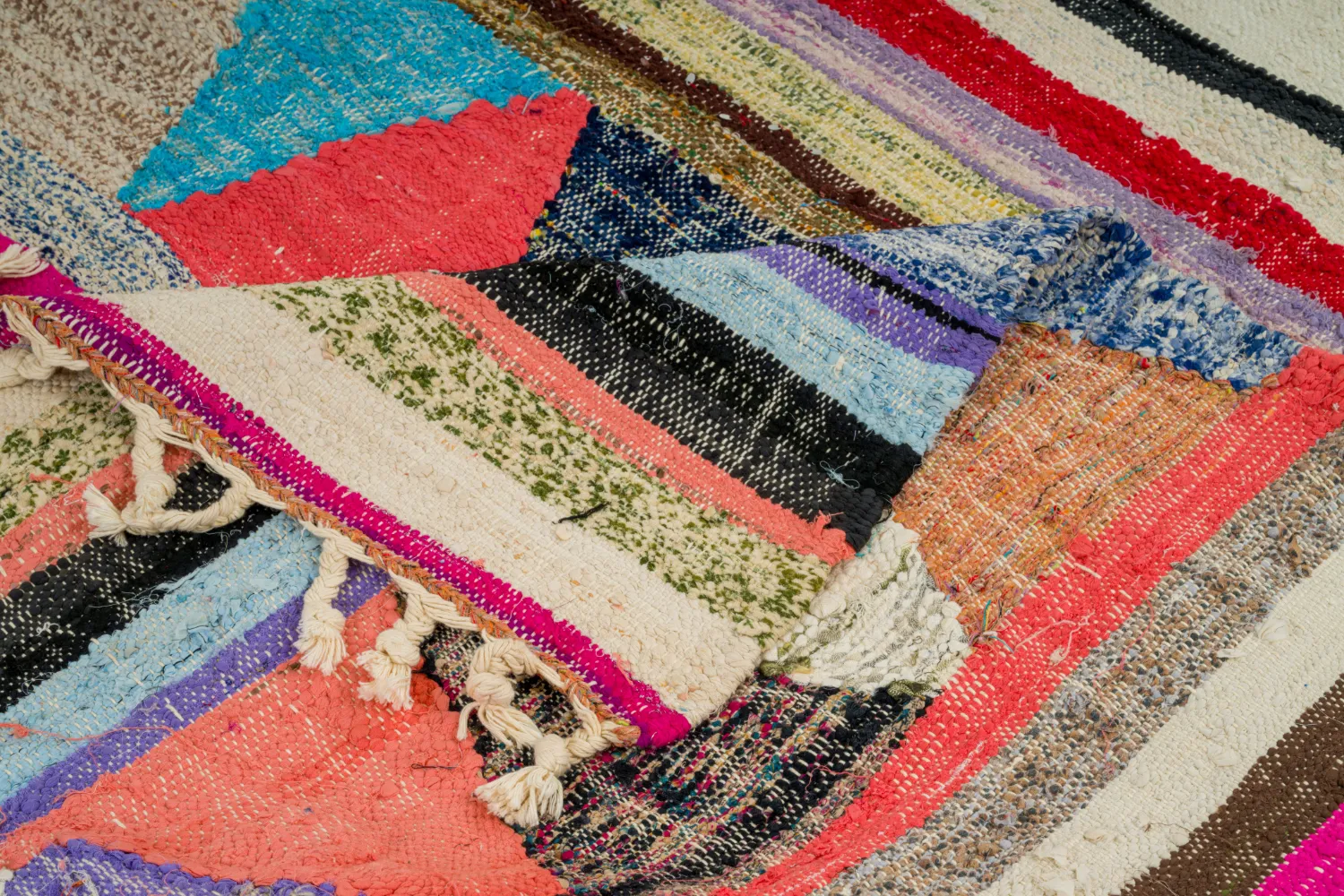 Marokkaanse Berber tapijt Boucherouite 145 x 260 cm