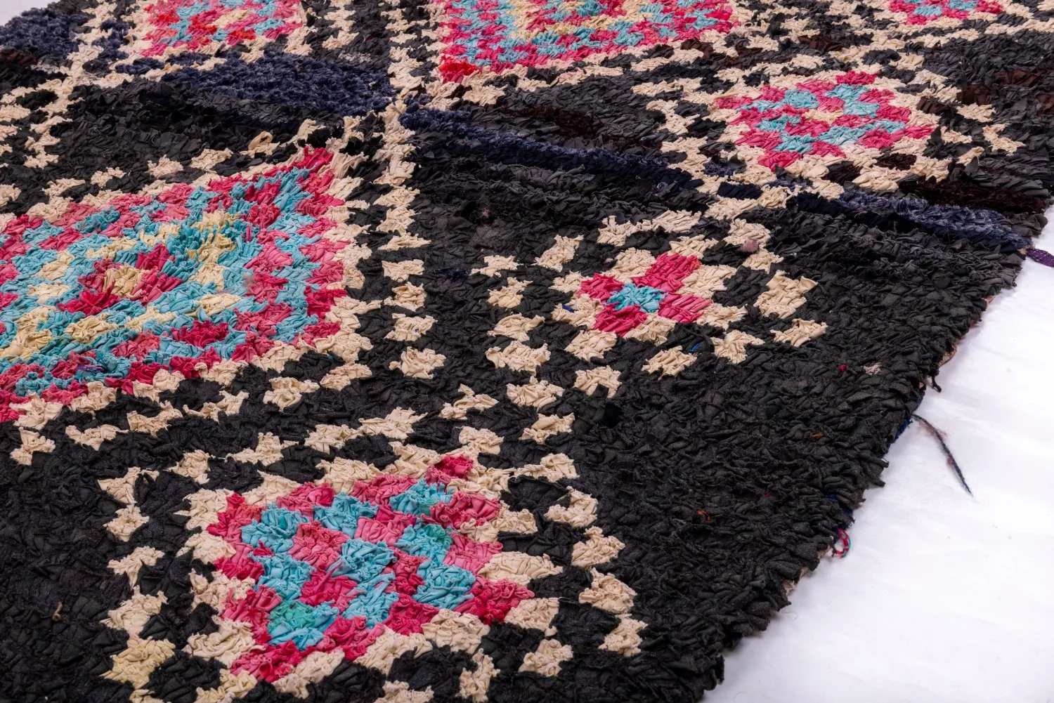 Marokkaanse Berber tapijt Boucherouite 260 x 145 cm
