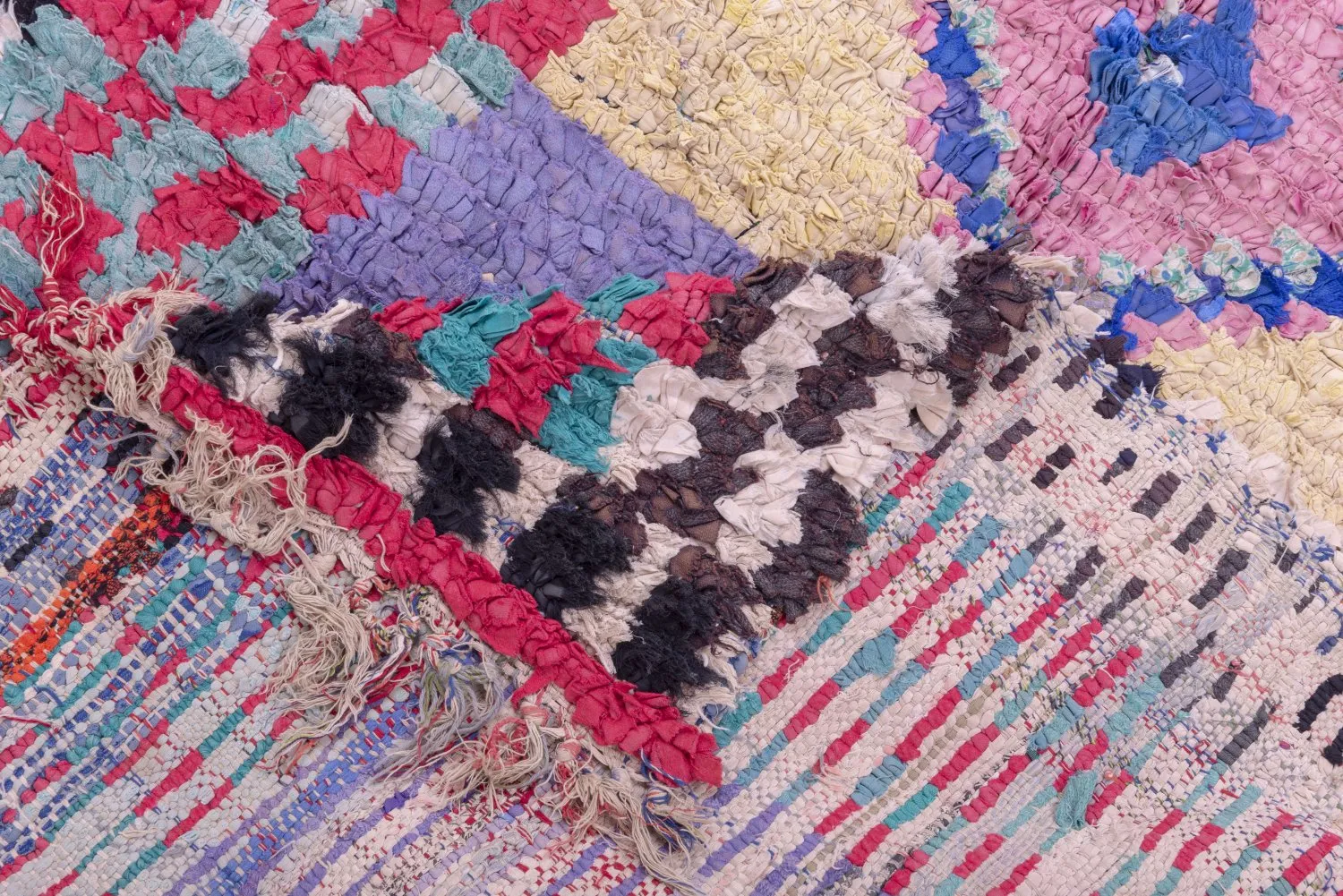 Marokkaanse Berber tapijt Boucherouite 225 x 125 cm