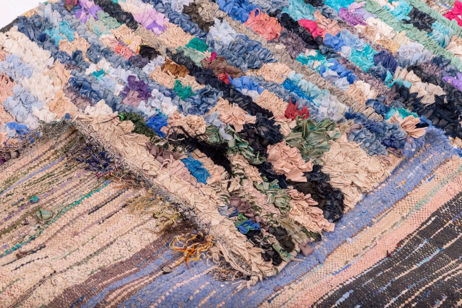 Marokkaanse Berber tapijt Boucherouite 205 x 130 cm