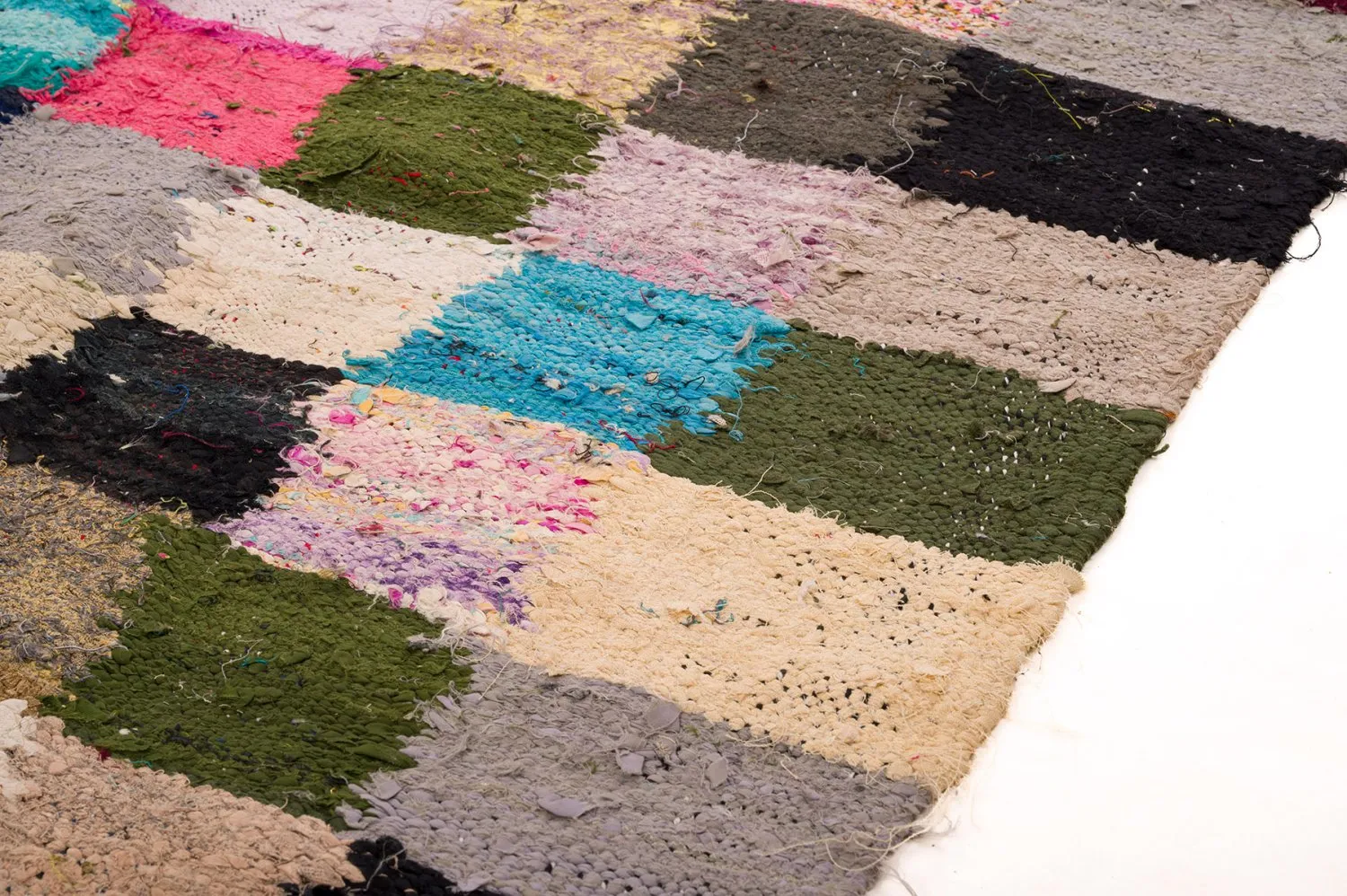 Marokkaanse Berber tapijt Boucherouite 135 x 275 cm