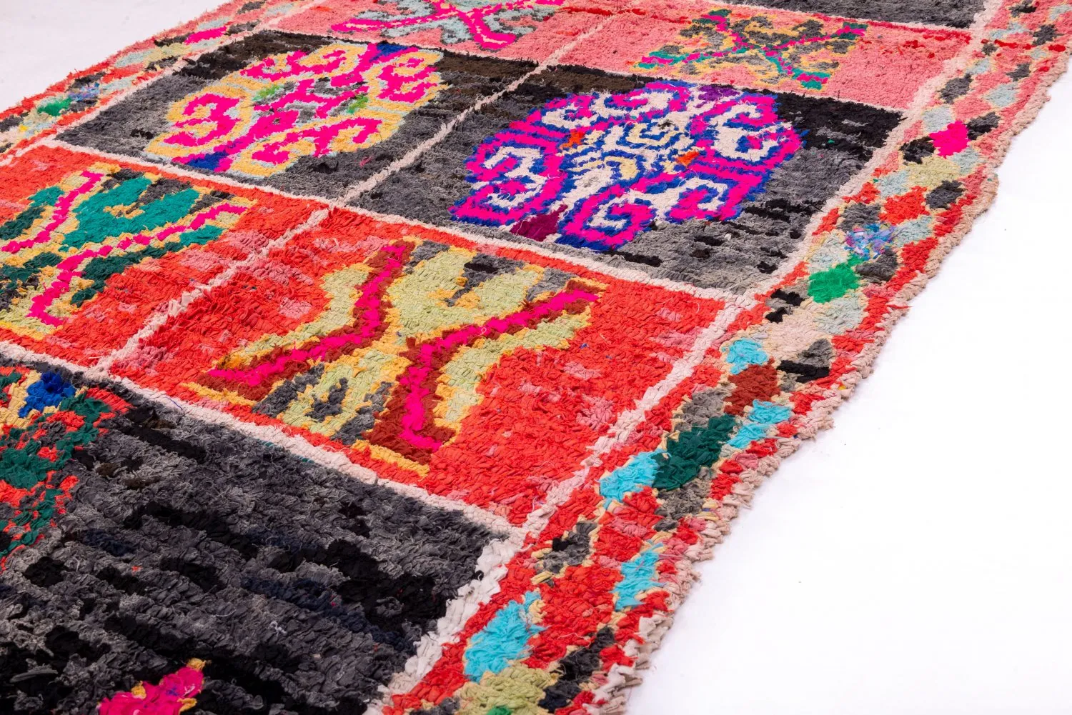 Marokkaanse Berber tapijt Boucherouite 245 x 120 cm