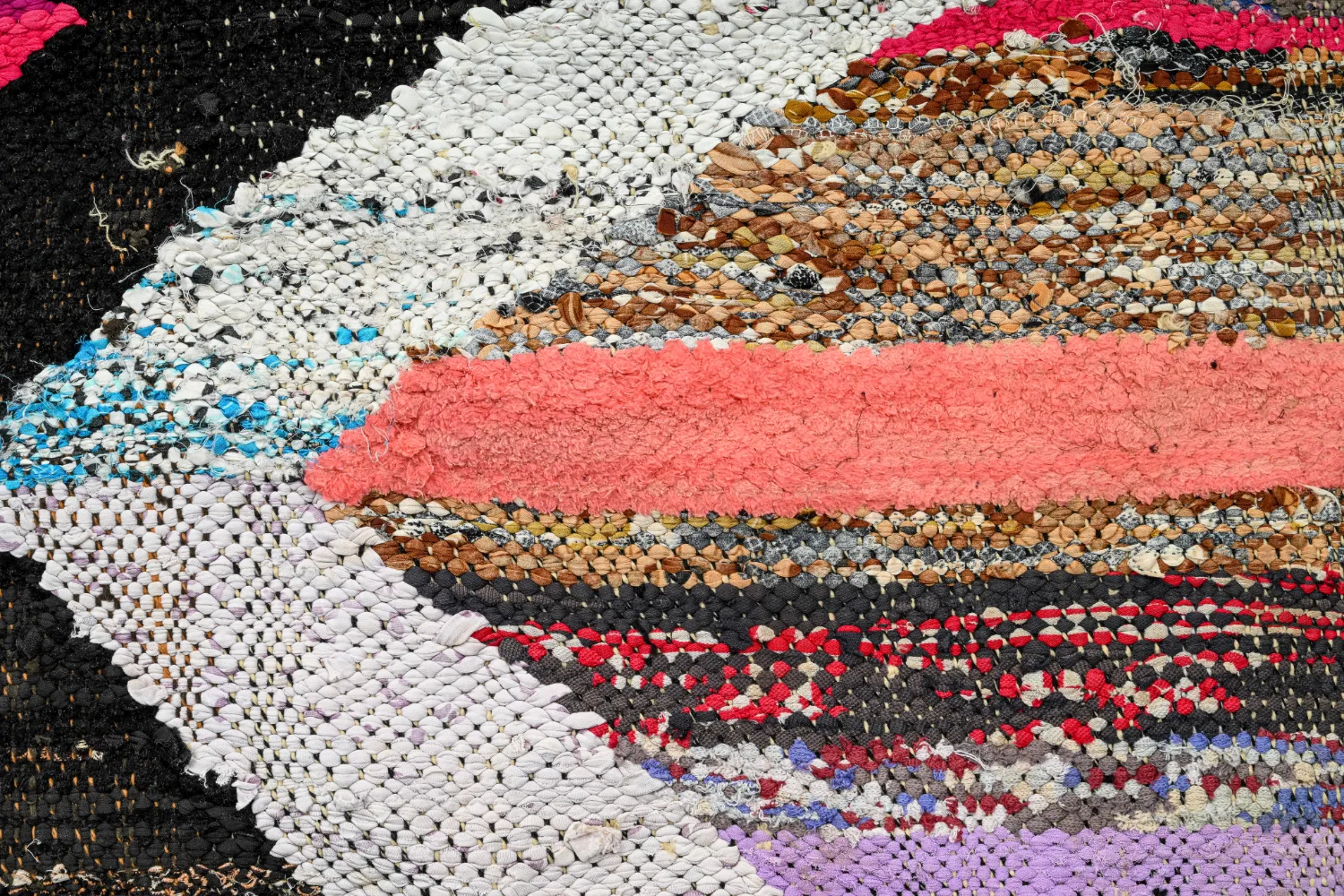 Marokkaanse Berber tapijt Boucherouite 140 x 245 cm