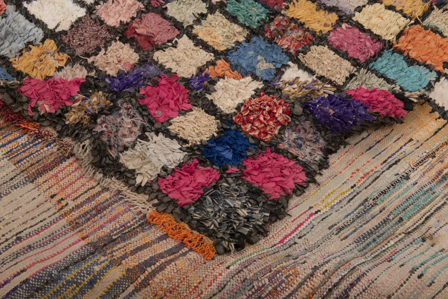 Marokkaanse Berber tapijt Boucherouite 230 x 140 cm