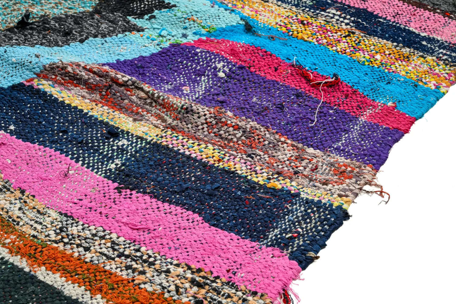 Marokkaanse Berber tapijt Boucherouite 135 x 235 cm