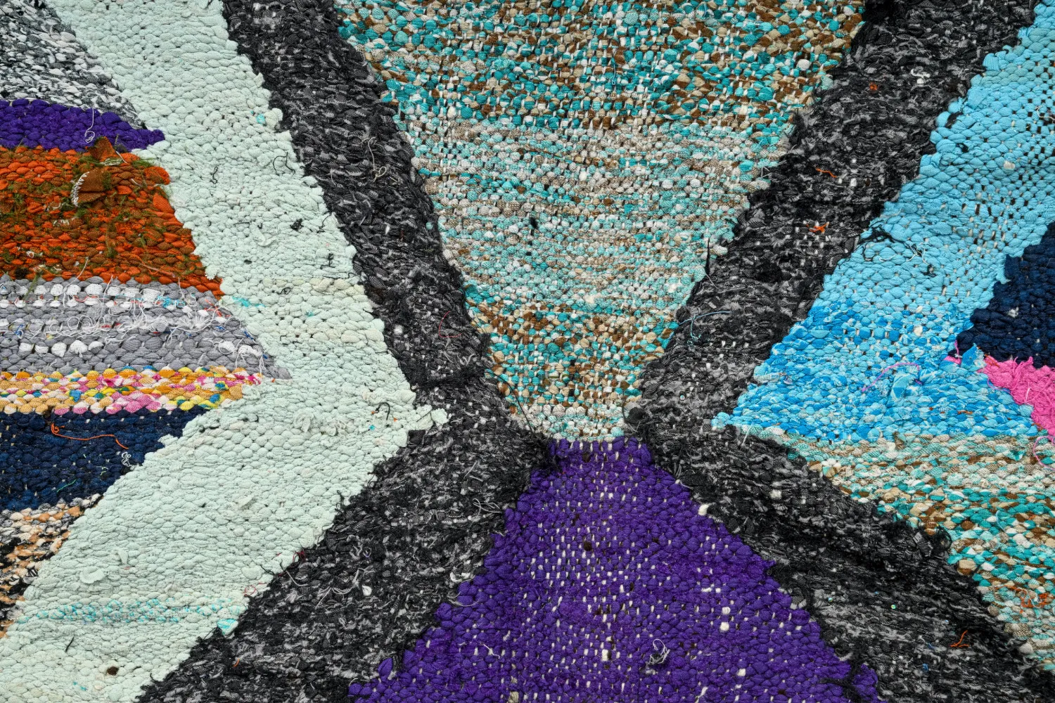 Marokkaanse Berber tapijt Boucherouite 135 x 235 cm