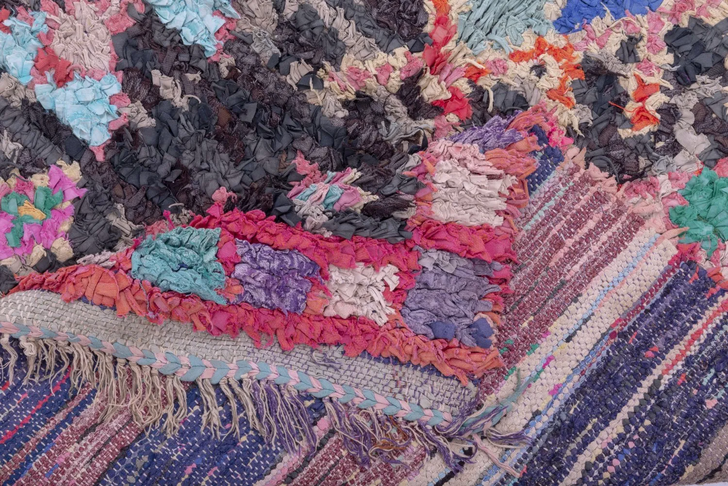 Marokkaanse Berber tapijt Boucherouite 210 x 125 cm