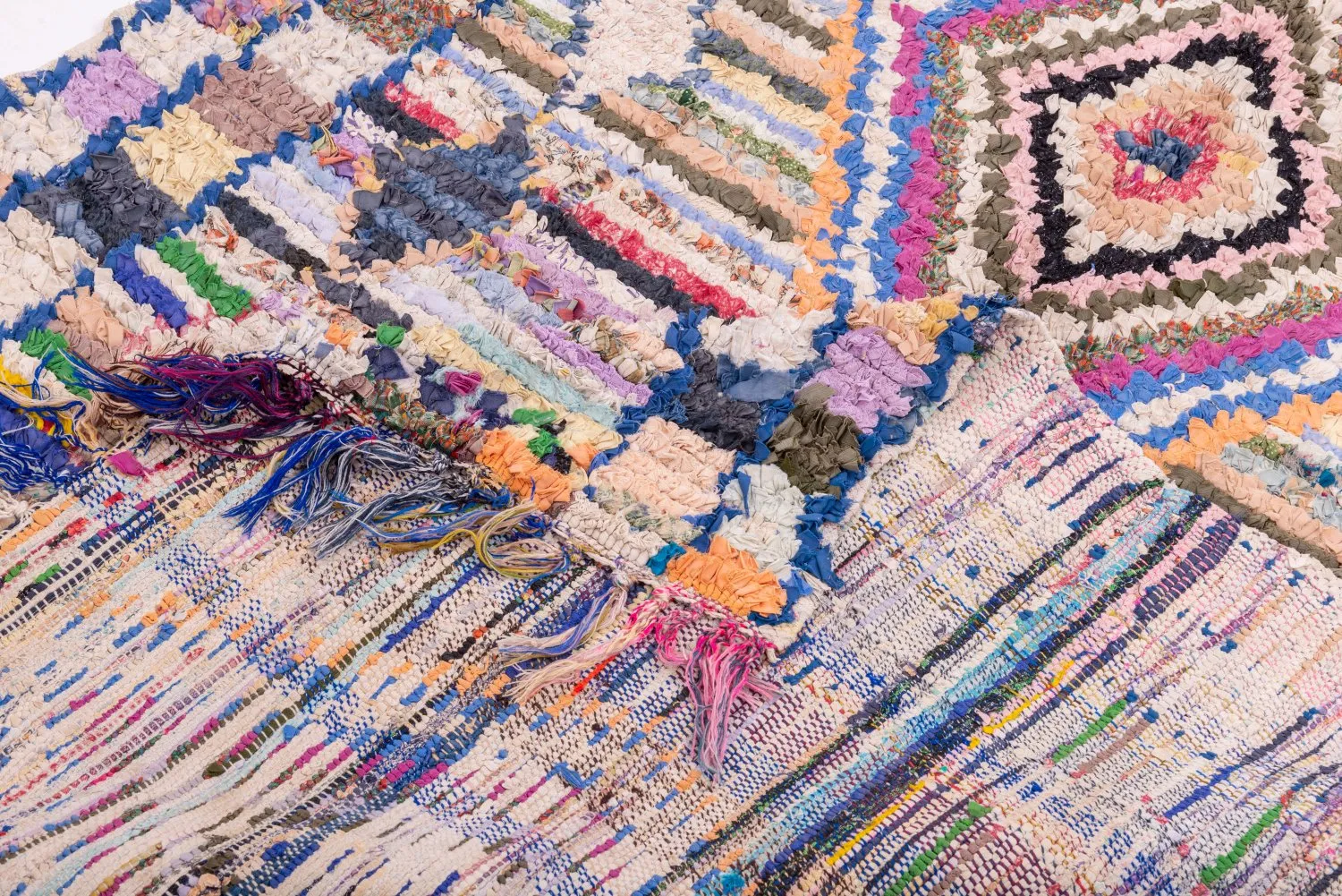 Marokkaanse Berber tapijt Boucherouite 225 x 140 cm