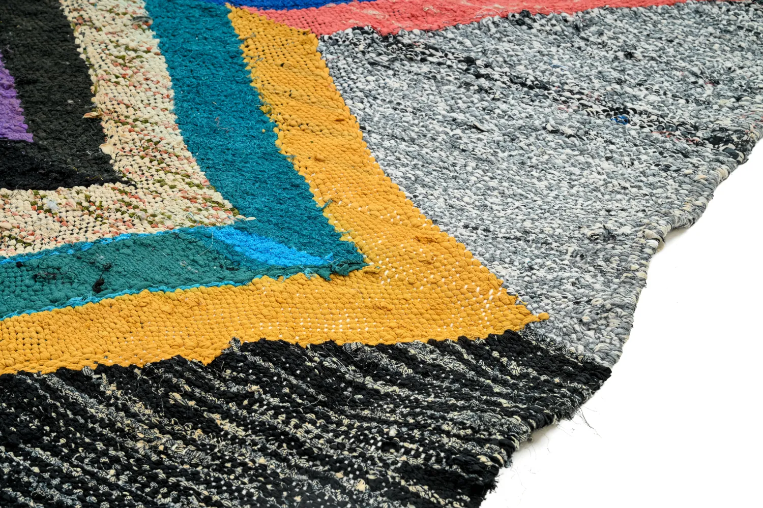 Marokkaanse Berber tapijt Boucherouite 140 x 235 cm