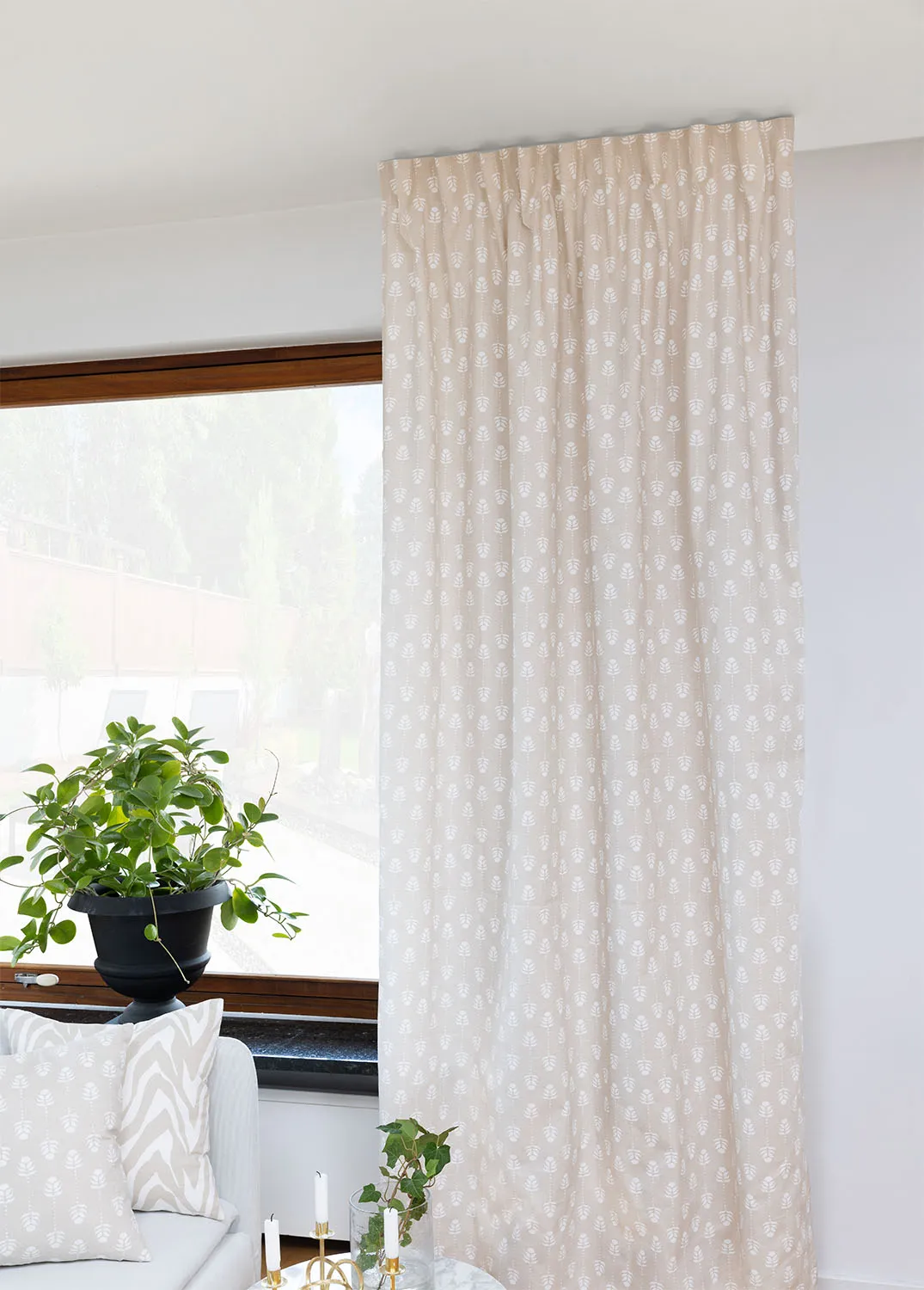 Gordijnen - Katoenen gordijn Sari (sand)