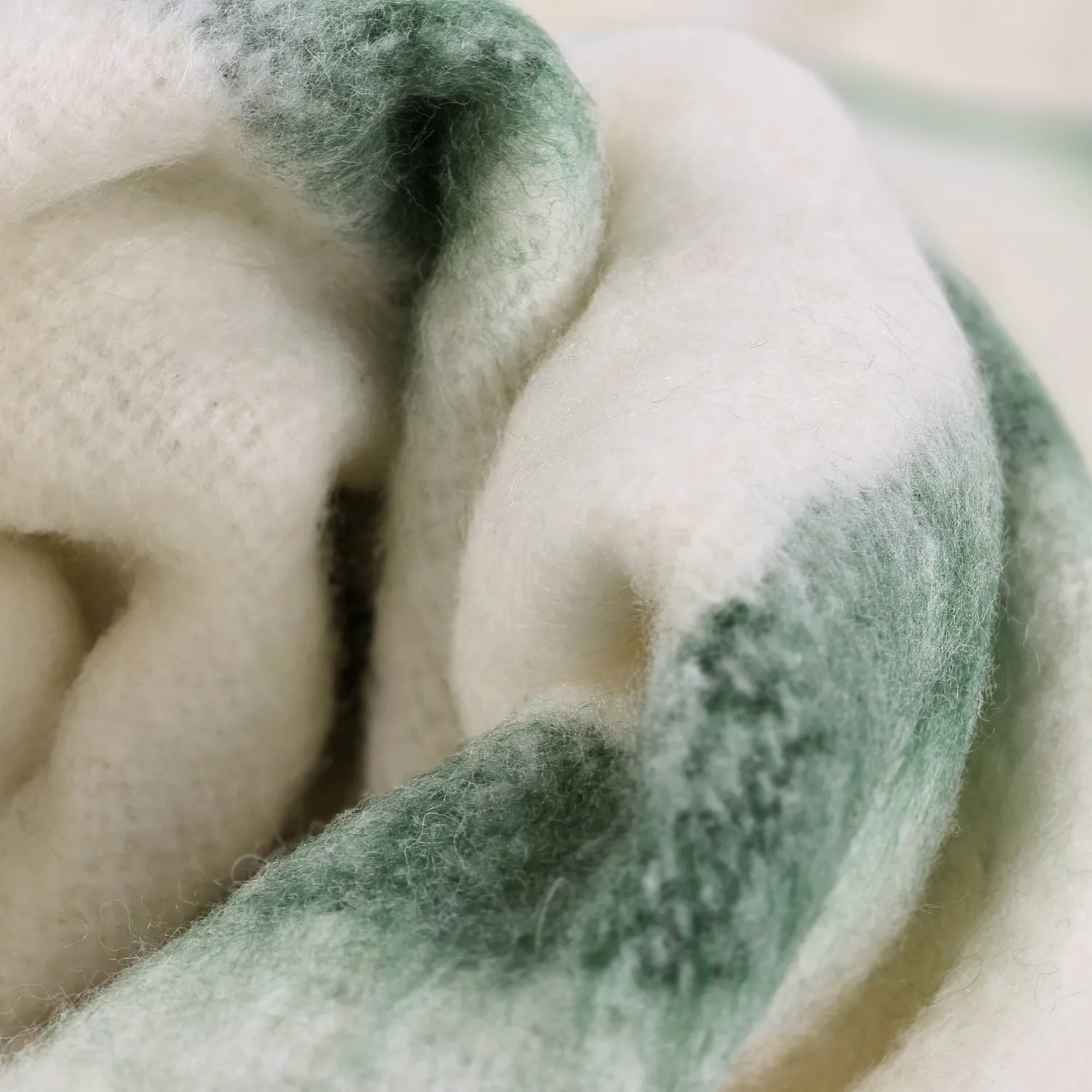 Plaid dekens - throw van wolmix - Miranda (groen)
