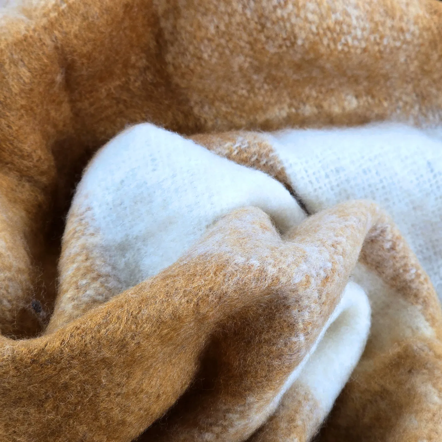 Plaid dekens - throw van wolmix - Phoebe (geel)