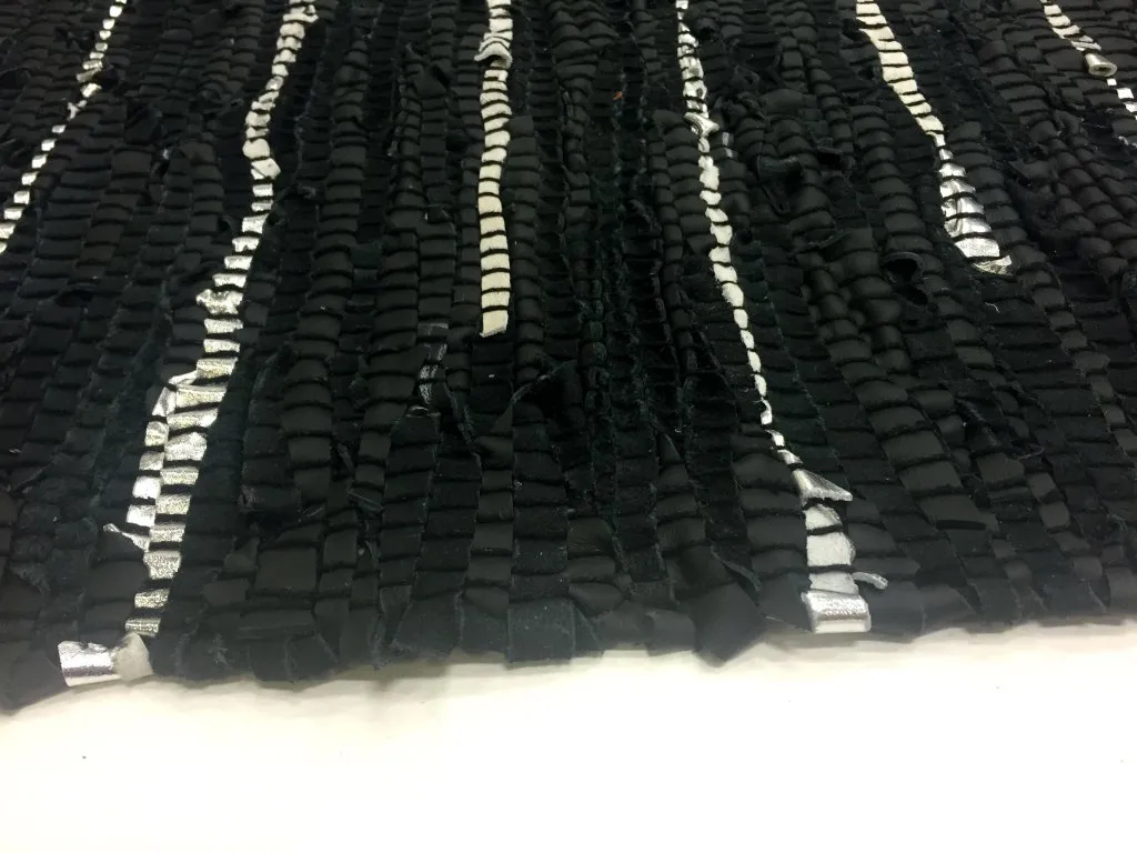 Voddenkleed - Nordal Design (zwart, 100% leer)