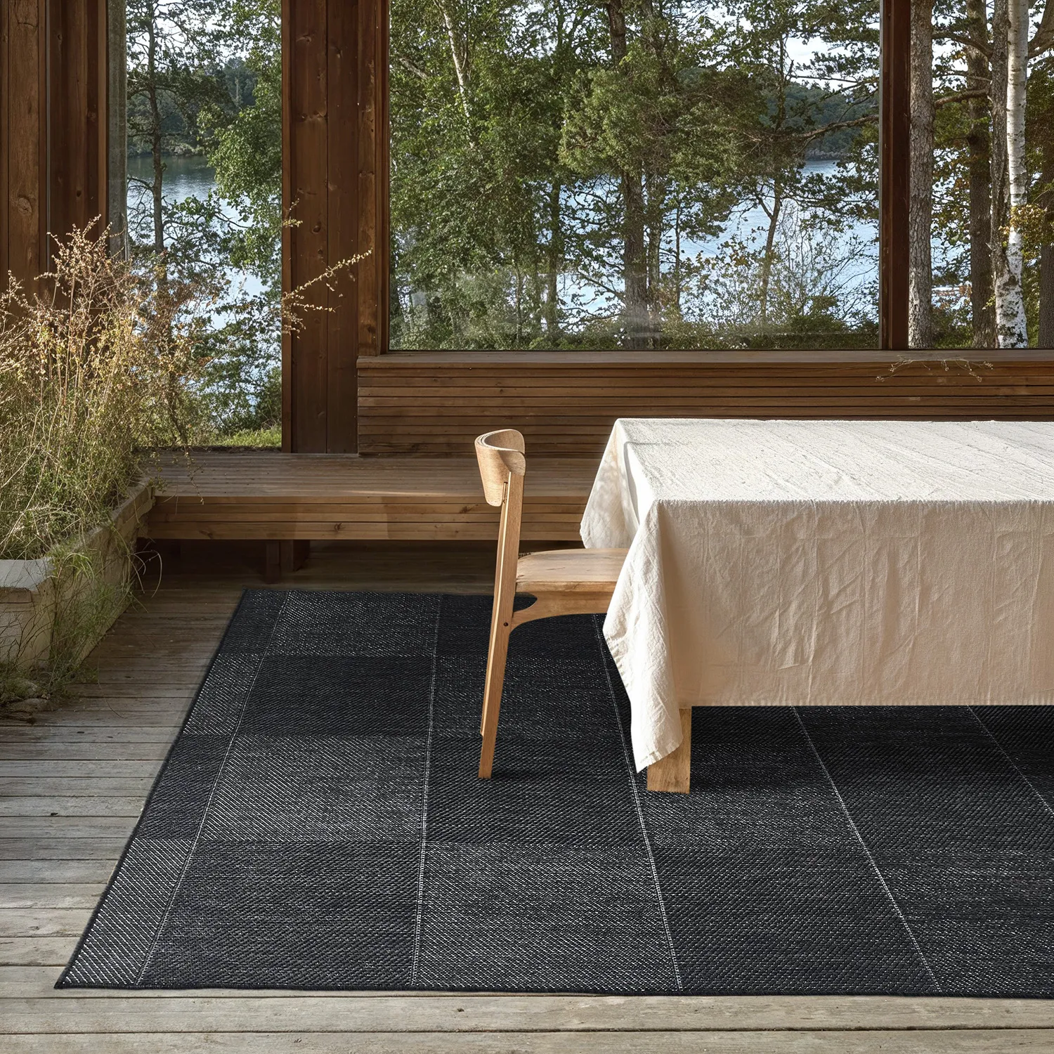 Vloerkleden voor binnen en buiten - utomhusmatta - Ava (zwart)