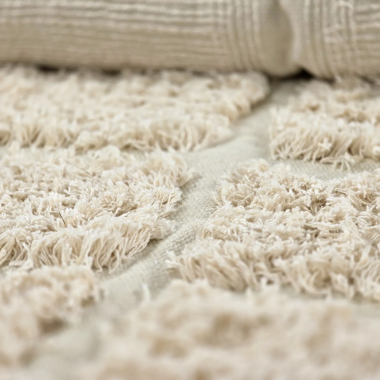 Hoogpolig vloerkleed - Ikara Natural Cotton Shaggy (room)