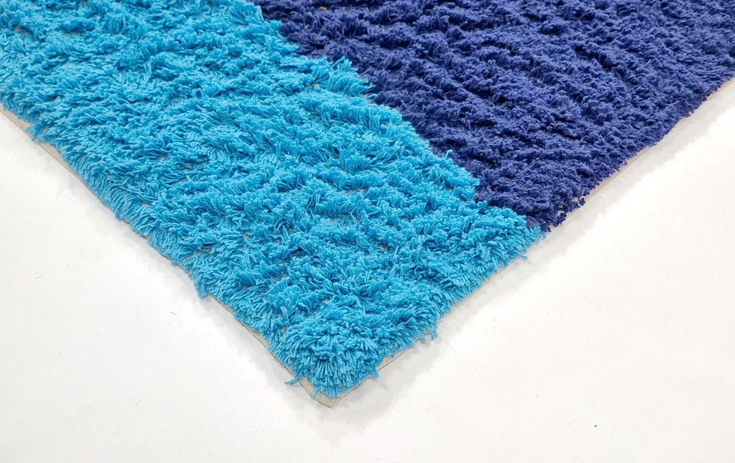 Hoogpolig vloerkleed - Taro Natural Cotton Shaggy (blauw)