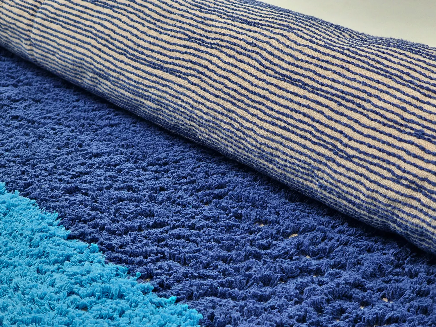 Hoogpolig vloerkleed - Taro Natural Cotton Shaggy (blauw)