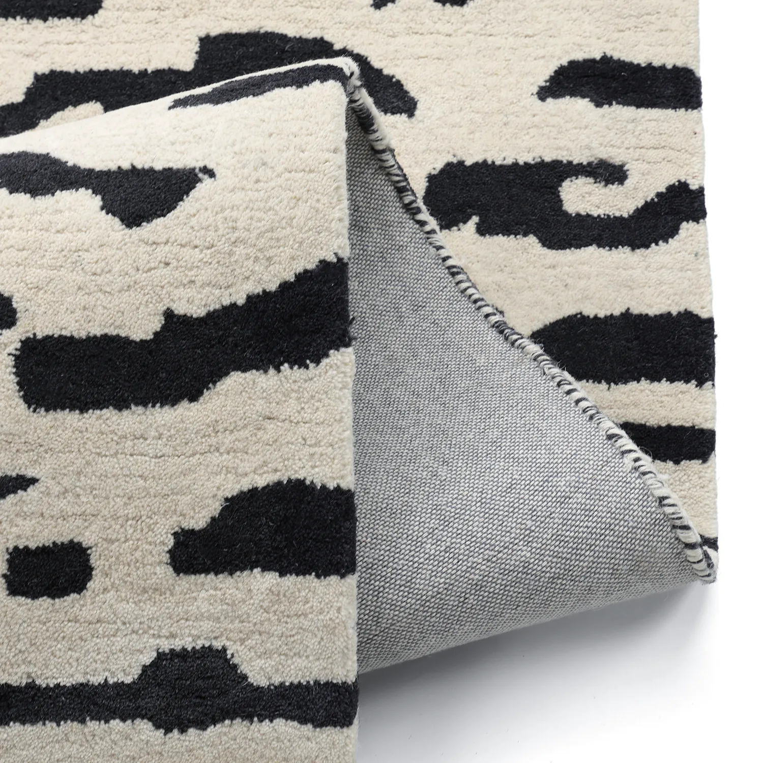 Hoogpolig vloerkleed - Zebra Tufted Wool Premium (wit/zwart)