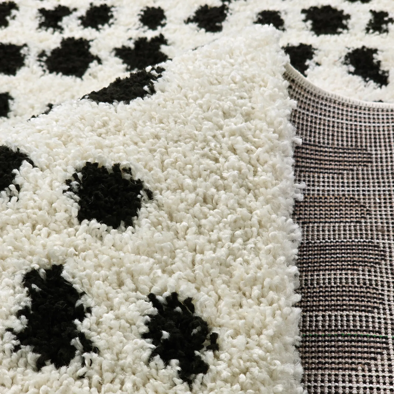 Hoogpolig vloerkleed - Dotty (zwart/wit)