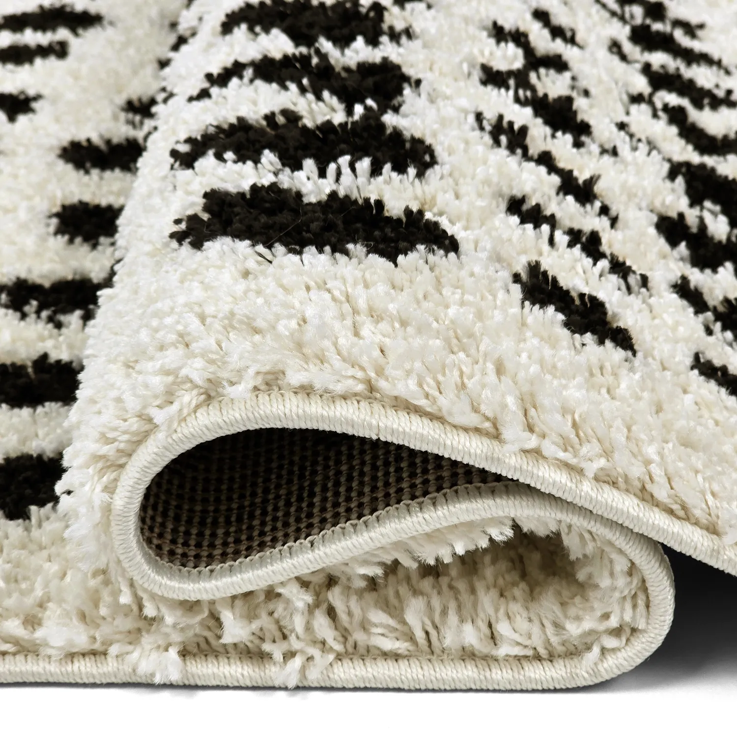 Hoogpolig vloerkleed - Dotty (zwart/wit)