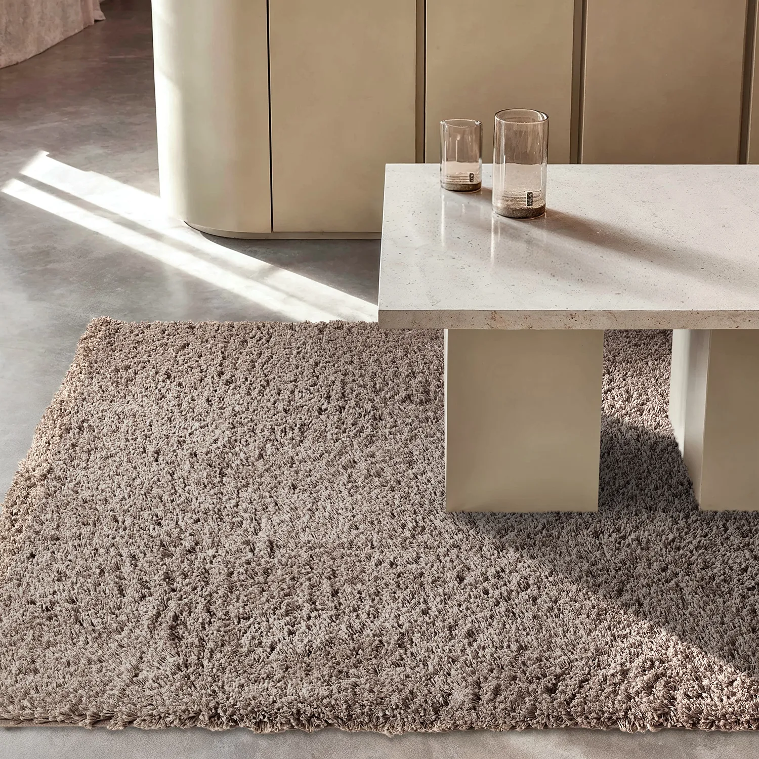 Hoogpolig vloerkleed - Combarro Solid Cotton Shaggy (taupe)