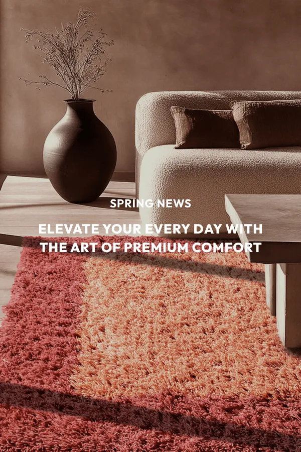 Elegante, zachte hoogpolige vloerkleed in warme herfsttinten die de woonkamer een uitnodigende en stijlvolle uitstraling geeft.