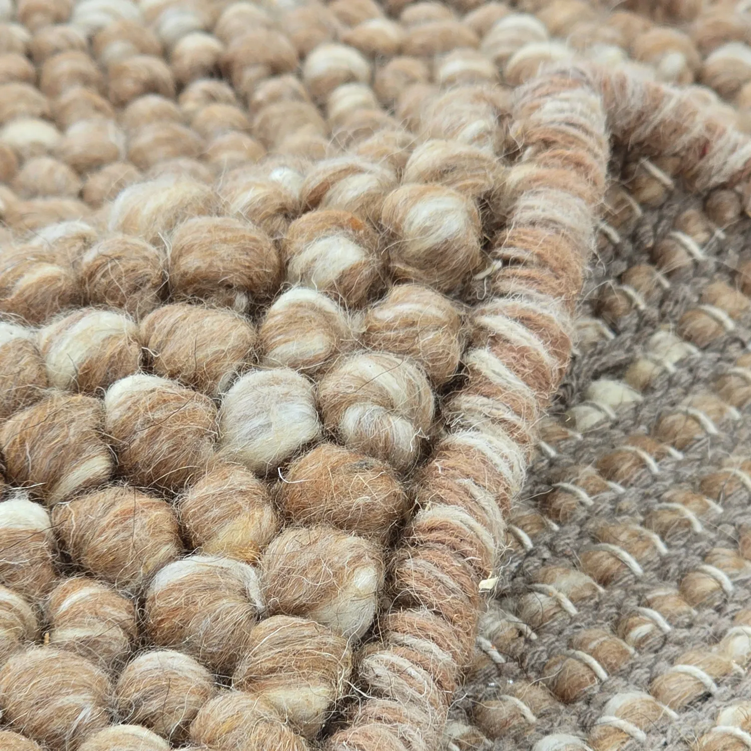 Rond vloerkleed - Avafors Wool Bubble (lichtbruin/wit)