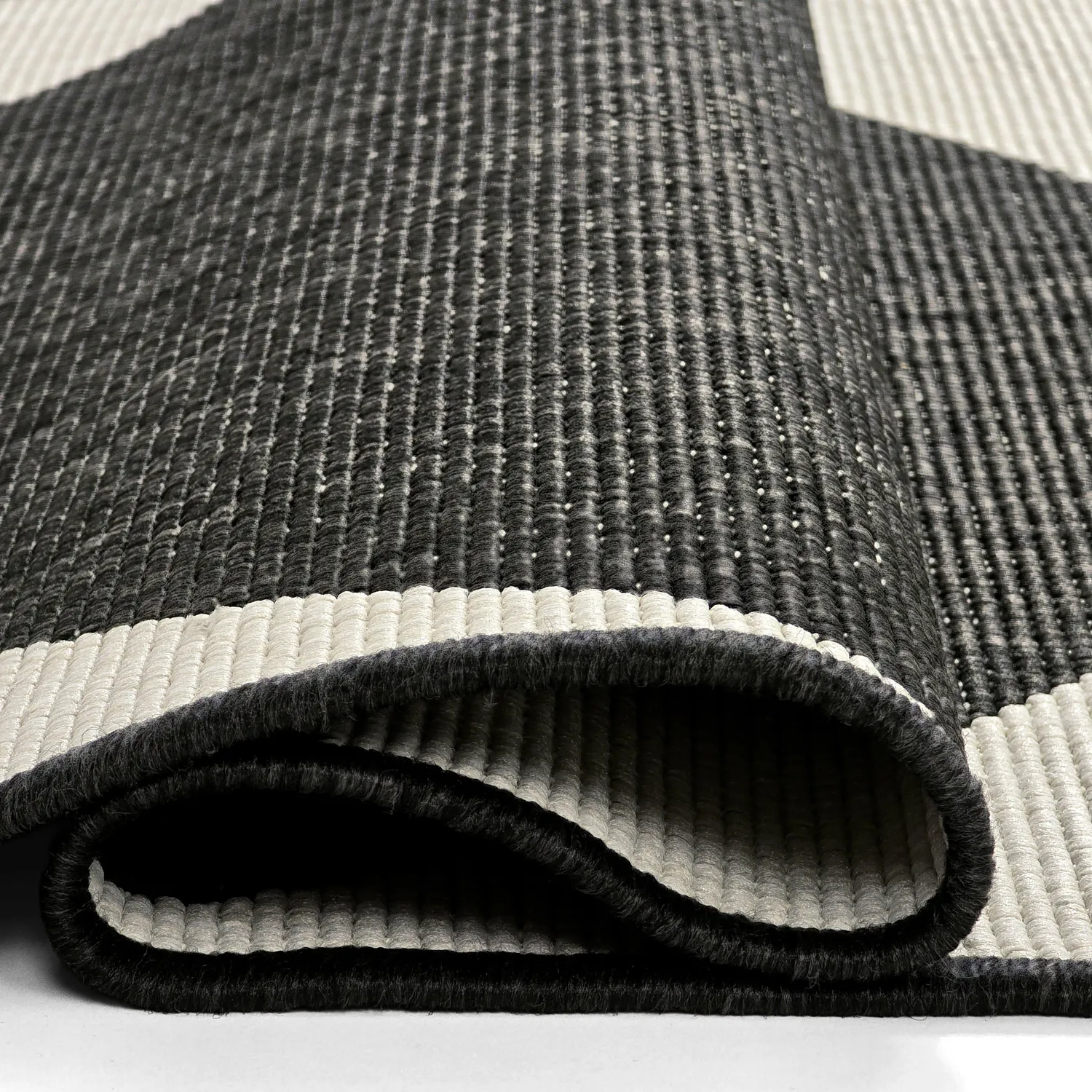 Vloerkleden voor binnen en buiten - Aurora (zwart/wit)