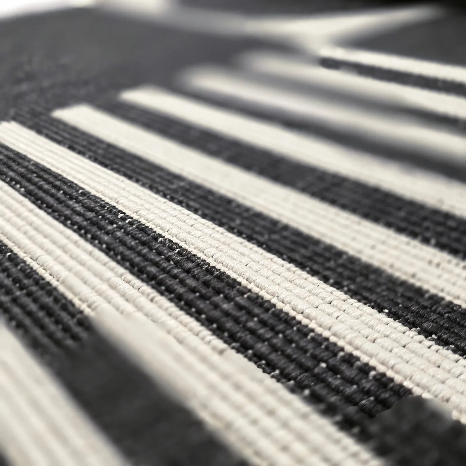 Vloerkleden voor binnen en buiten - Aurora (zwart/wit)