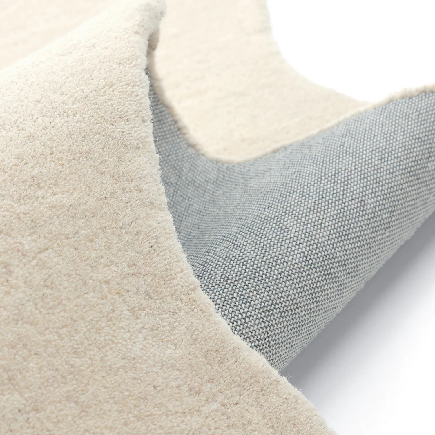 Golvend wollen tapijt - Diu Hand Tufted Wool Premium (room)