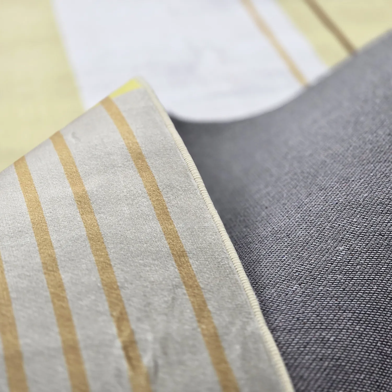 Wilton - Delft (beige/multi)