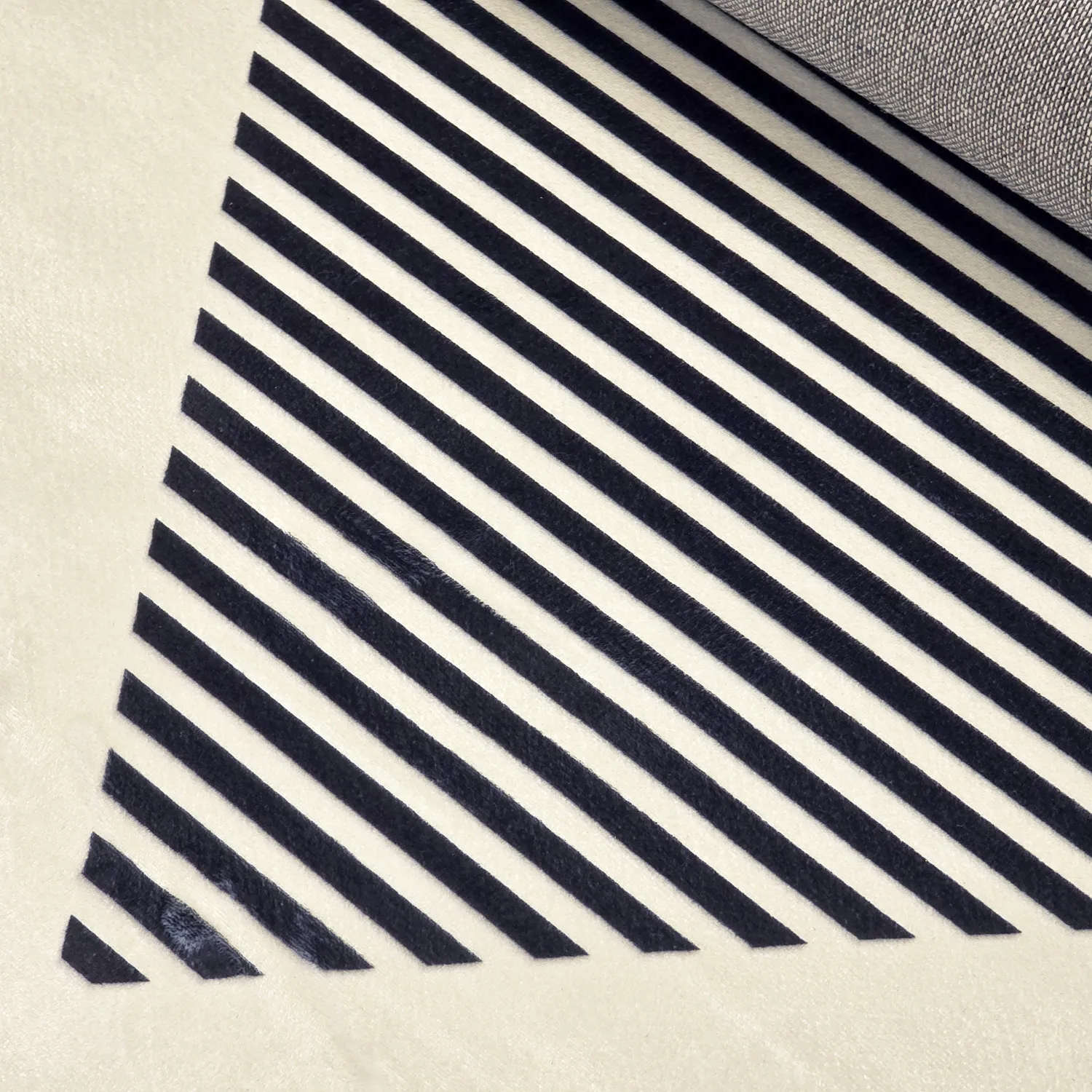 Wilton - Pucon (zwart/crème)